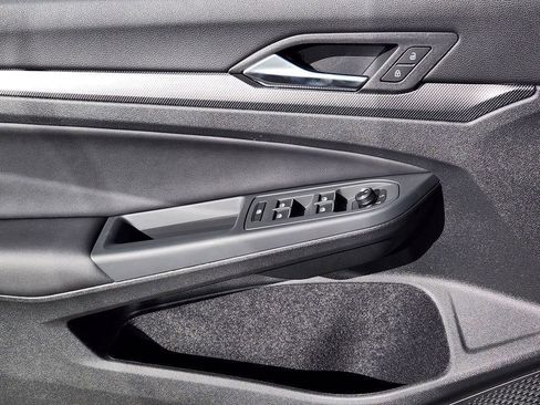 New 2026 Volkswagen GTI SE FWD image 12