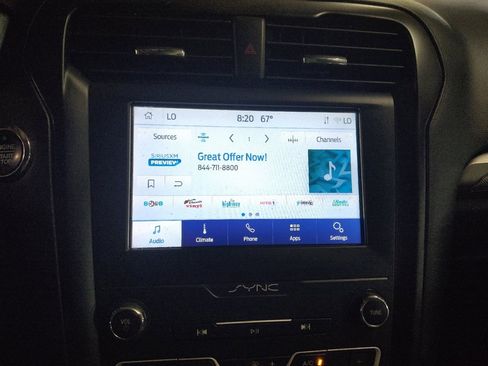 Used 2020 Ford Fusion SE w/ Equipment Group 151A image 25