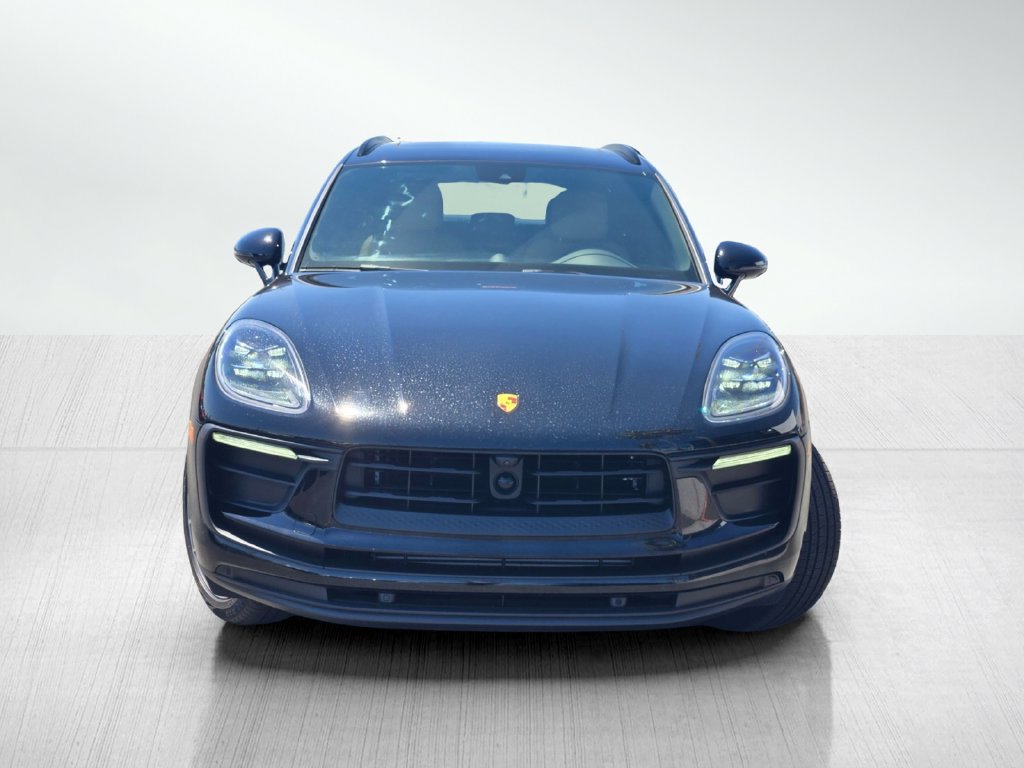 Used 2023 Porsche Macan Turbo AWD/4WD image 2