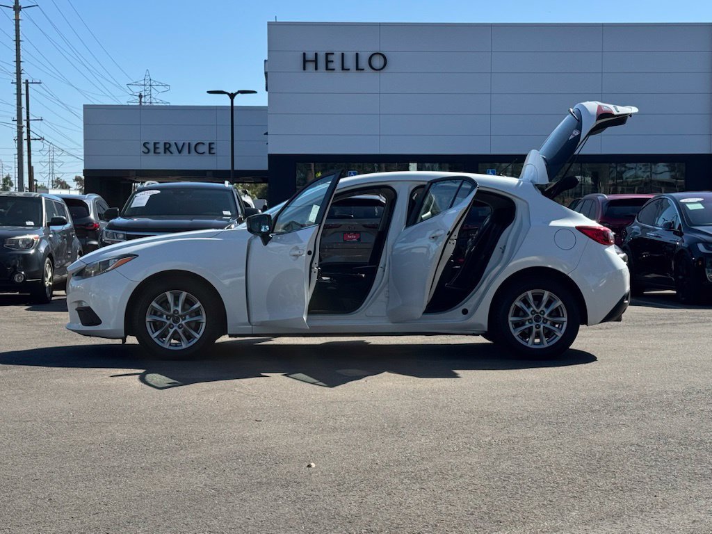Used 2016 MAZDA MAZDA3 i Sport w/ Preferred Equipment Package FWD image 26