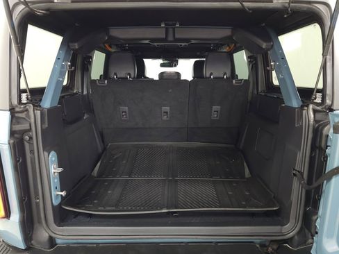 Used 2022 Ford Bronco Badlands image 6