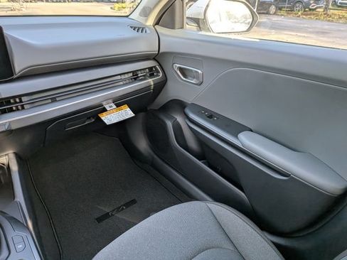 New 2026 Kia K4 FWD image 18