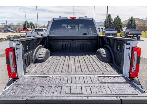 New 2026 Ford F350 Platinum w/ Tremor Off-Road Package AWD/4WD image 15