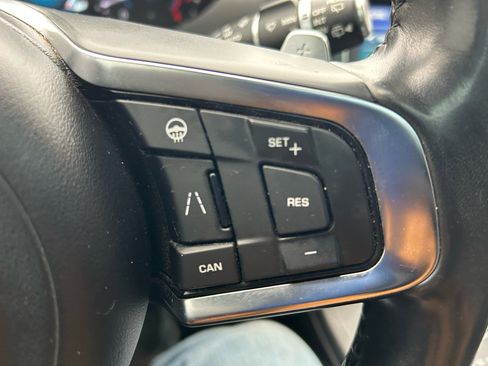 Used 2019 Jaguar F-PACE S image 20