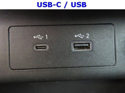 Used 2023 Nissan Rogue S image 9