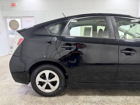 Used 2013 Toyota Prius Three w/ Solar Roof Pkg image 9