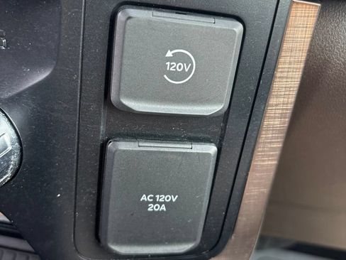 Used 2024 Ford F150 King Ranch AWD/4WD image 24