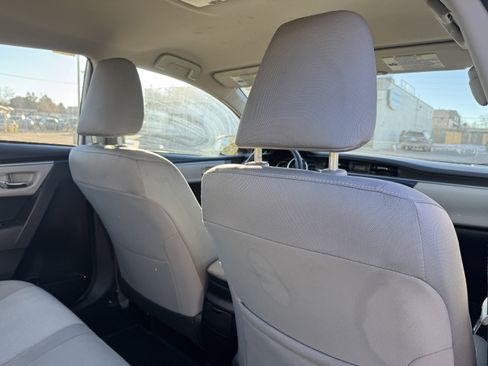 Used 2016 Toyota Corolla LE image 18