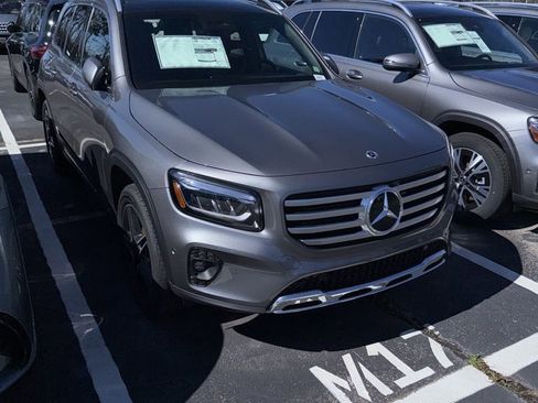 New 2026 Mercedes-Benz GLB 250 image 2