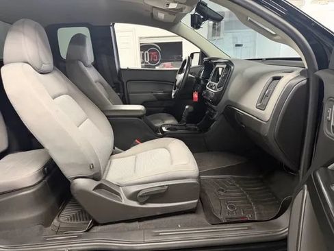 Used 2019 Chevrolet Colorado W/T w/ Custom Special Edition RWD image 14