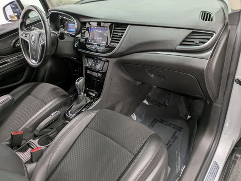 Used 2022 Buick Encore Preferred w/ Safety Package image 29