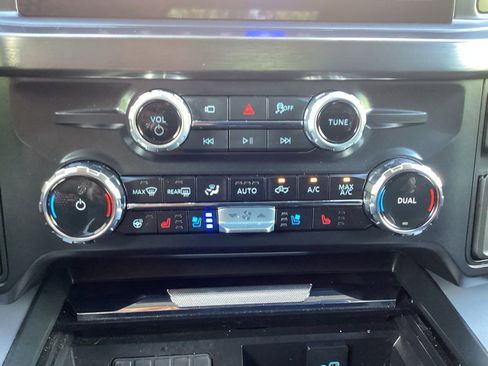 Used 2025 Ford F250 Lariat w/ Black Appearance Package AWD/4WD image 55