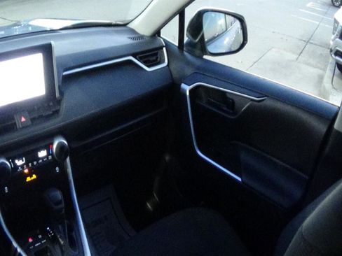 Used 2025 Toyota RAV4 LE image 15