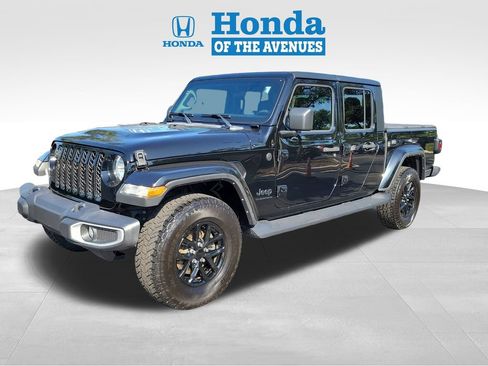 Used 2023 Jeep Gladiator Sport AWD/4WD image 2
