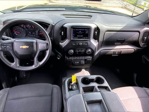 Used 2022 Chevrolet Silverado 1500 Custom image 15