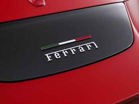 Certified 2025 Ferrari Roma Spider RWD image 19