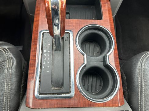 Used 2010 Ford F150 Lariat AWD/4WD image 18