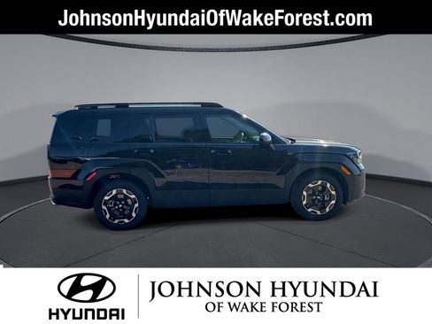 Used 2024 Hyundai Santa Fe SEL FWD image 9