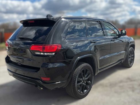 Used 2018 Jeep Grand Cherokee Altitude image 5