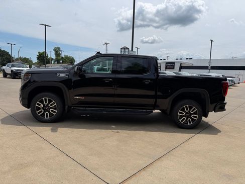 New 2026 GMC Sierra 1500 AT4 w/ AT4 Preferred Package AWD/4WD image 8
