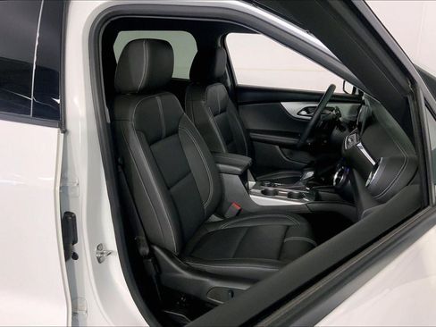 Used 2023 Chevrolet Blazer LT w/ LPO, Black Grille Bar Package AWD/4WD image 7