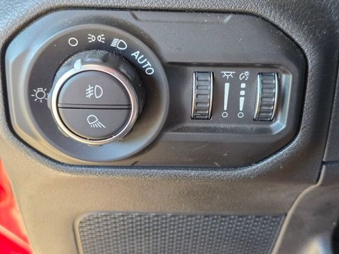 Used 2021 Jeep Gladiator Rubicon AWD/4WD image 23