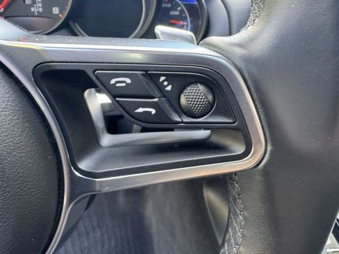 Used 2018 Porsche Cayenne Platinum Edition w/ Premium Package Plus AWD/4WD image 24
