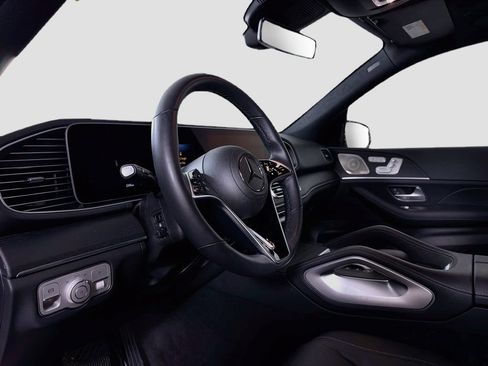 Used 2025 Mercedes-Benz GLE 350 4MATIC image 10