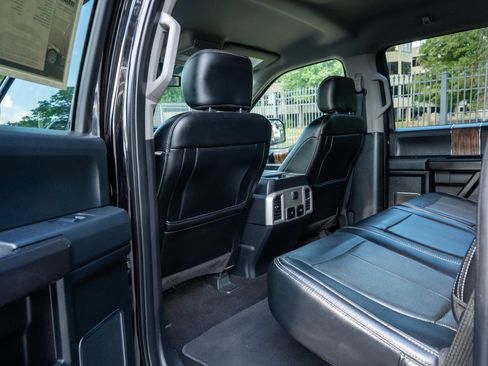 Used 2019 Ford F150 Lariat AWD/4WD image 12