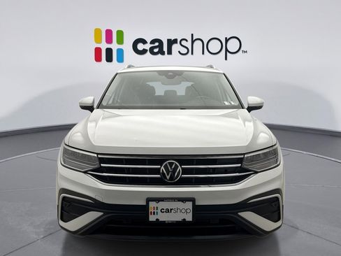 Used 2022 Volkswagen Tiguan SE image 8
