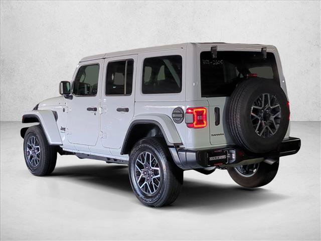 Used 2026 Jeep Wrangler Unlimited Sahara AWD/4WD image 8