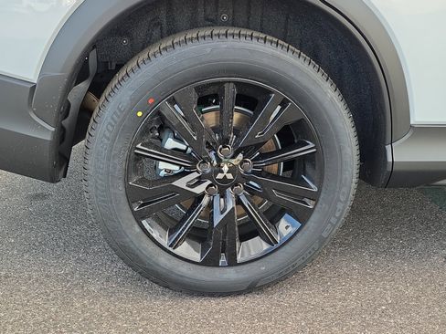 New 2026 Mitsubishi Eclipse Cross Black Edition AWD/4WD image 8
