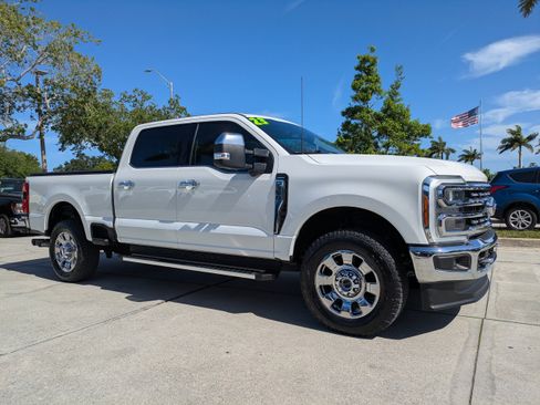 Used 2023 Ford F350 Lariat w/ Chrome Package AWD/4WD image 2