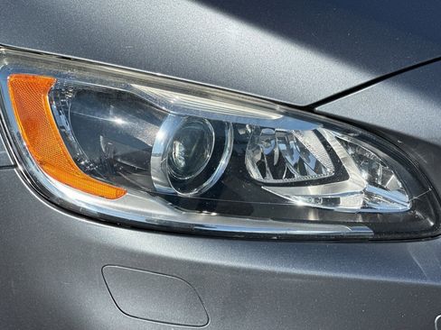 Used 2017 Volvo S60 T5 Inscription Platinum image 10