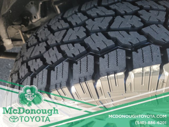 Used 2023 Toyota 4Runner TRD Off-Road Premium AWD/4WD image 26