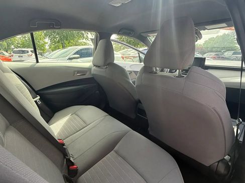 Used 2022 Toyota Corolla SE FWD image 12