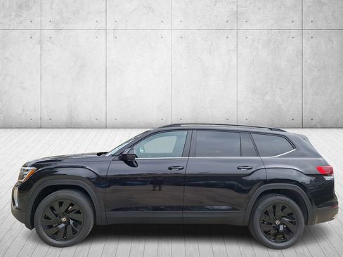 New 2026 Volkswagen Atlas SE image 2