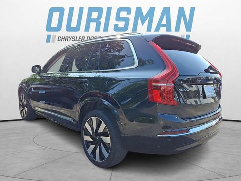 Used 2024 Volvo XC90 T8 Plus w/ Protection Package Premier AWD/4WD image 4