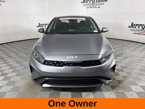 Used 2023 Kia Forte LXS FWD image 3