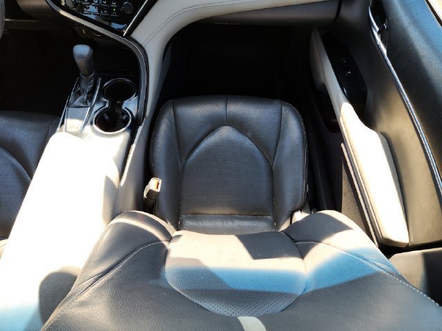 Used 2018 Toyota Camry LE w/ Convenience Package FWD image 20