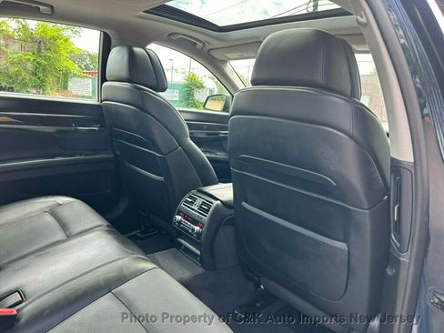 Used 2012 BMW 750i xDrive AWD/4WD image 36