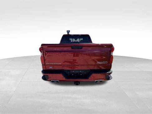 Used 2024 Chevrolet Silverado 1500 High Country w/ High Country Premium Package AWD/4WD image 5