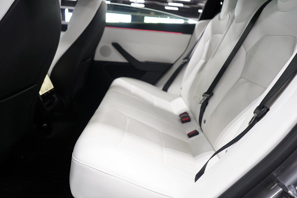 Used 2025 Tesla Model 3 Long Range RWD image 19