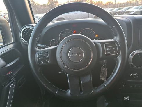 Used 2018 Jeep Wrangler Unlimited Sahara w/ Connectivity Group image 17