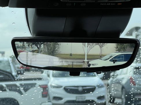 Used 2024 GMC Sierra 1500 AT4 w/ Technology Package image 19