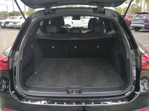 Used 2025 Mercedes-Benz GLC 300 image 14