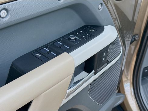 Used 2022 Land Rover Defender 110 XS Edition image 23