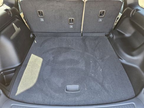 New 2025 Jeep Grand Cherokee Limited image 32