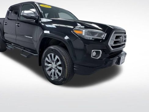 Certified 2022 Toyota Tacoma Limited AWD/4WD image 2