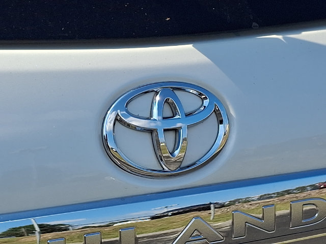 Used 2013 Toyota Highlander FWD image 30